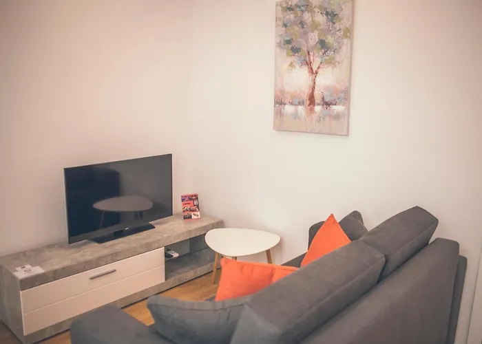 Apartamentos Puerta Sevilla
